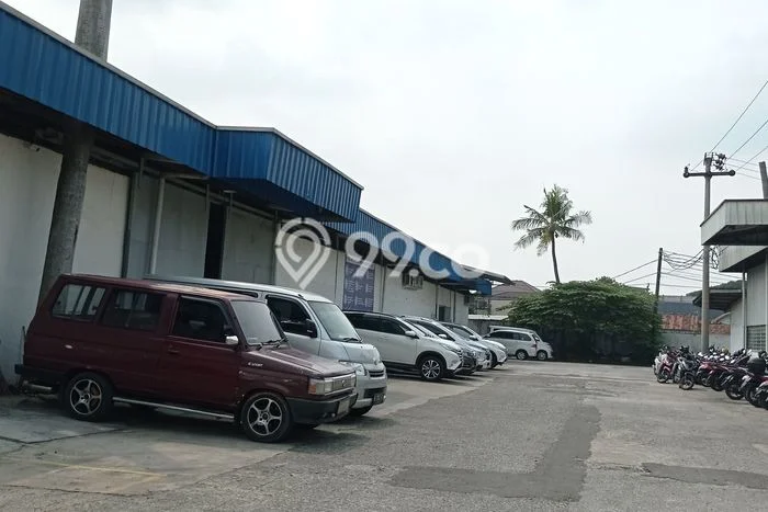 Unit Gudang Paling Strategis di Cibinong Bogor dengan LB 1800m2 Unit Gudang Paling Strategis di Cibinong Bogor dengan LB 1800m2