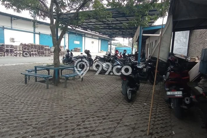 Gudang bagus disewakan di Sukaraja Bogor dengan LB 820m2 harga sewa terbaik Gudang bagus disewakan di Sukaraja Bogor dengan LB 820m2 harga sewa terbaik