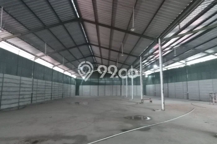 Gudang Disewakan di Area Ramai Cileungsi, Bogor Gudang Disewakan di Area Ramai Cileungsi, Bogor