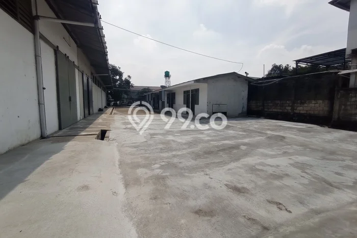 Disewakan Gudang di Pusat Kota Depok Ramai Strategis Disewakan Gudang di Pusat Kota Depok Ramai Strategis