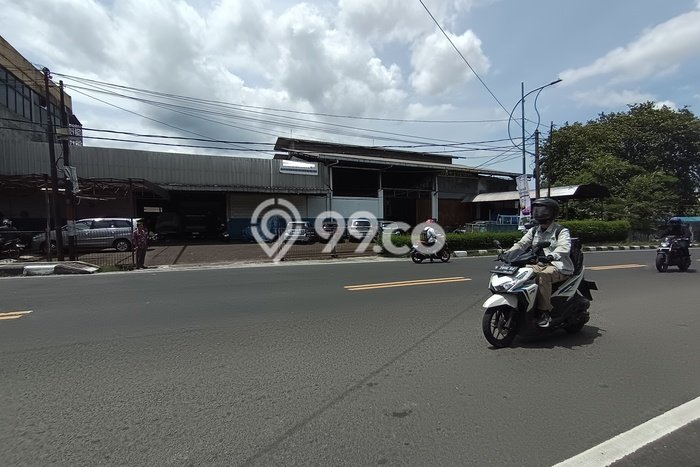 Unit Gudang Paling Strategis di Bogor Selatan Bogor dengan LB 2300m2 Unit Gudang Paling Strategis di Bogor Selatan Bogor dengan LB 2300m2