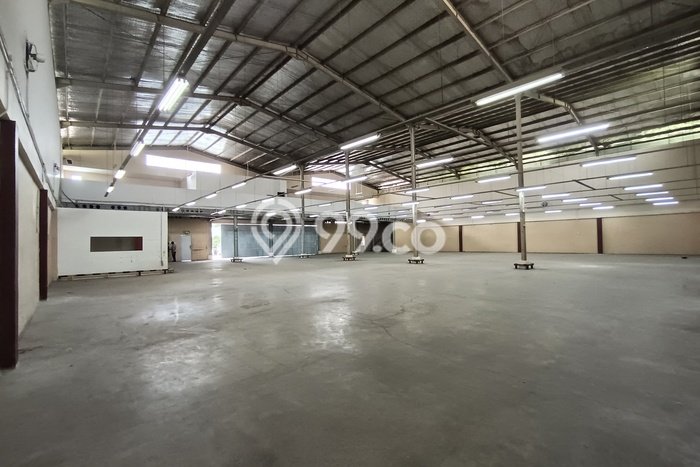Gudang Disewa di Bogor dengan LB 1200m2 Area Komersial Ramai Gudang Disewa di Bogor dengan LB 1200m2 Area Komersial Ramai