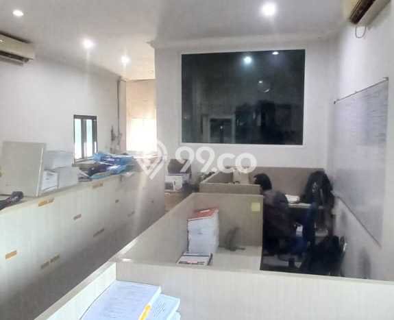 Ruko Dijual di Prime Area Jakarta Selatan Luas 210m2 Ruko Dijual di Prime Area Jakarta Selatan Luas 210m2