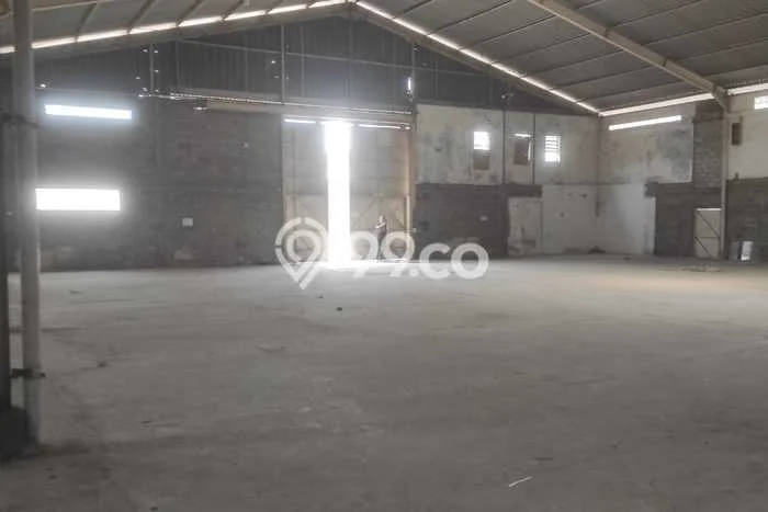 Unit Gudang Disewakan di Jurumudi di Area Ramai & Strategis Unit Gudang Disewakan di Jurumudi di Area Ramai & Strategis