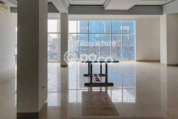 Kantor Komersial Dijual di Kebayoran Lama Jakarta Selatan LT 250m2 & LB 600m2 Kantor Komersial Dijual di Kebayoran Lama Jakarta Selatan LT 250m2 & LB 600m2