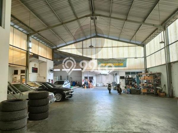 Dijual Rumah Premium dengan Fasilitas Sekitar Lengkap di Semarang Tengah, Semarang Dijual Rumah Premium dengan Fasilitas Sekitar Lengkap di Semarang Tengah, Semarang