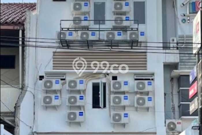Rumah Kost Dijual Lokasi BSD, Tangerang Selatan, 39 Kamar Tidur, 39 Kamar Mandi, 450m2 Rumah Kost Dijual Lokasi BSD, Tangerang Selatan, 39 Kamar Tidur, 39 Kamar Mandi, 450m2