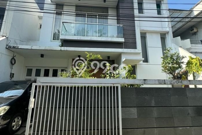 Dijual Rumah Mewah Megah Dengan View Eksklusif di Tomang, Jakarta Barat Dijual Rumah Mewah Megah Dengan View Eksklusif di Tomang, Jakarta Barat