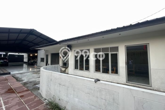 Unit Komersial Dijual di Jakarta Timur LT 600m2 & LB 450m2 Unit Komersial Dijual di Jakarta Timur LT 600m2 & LB 450m2