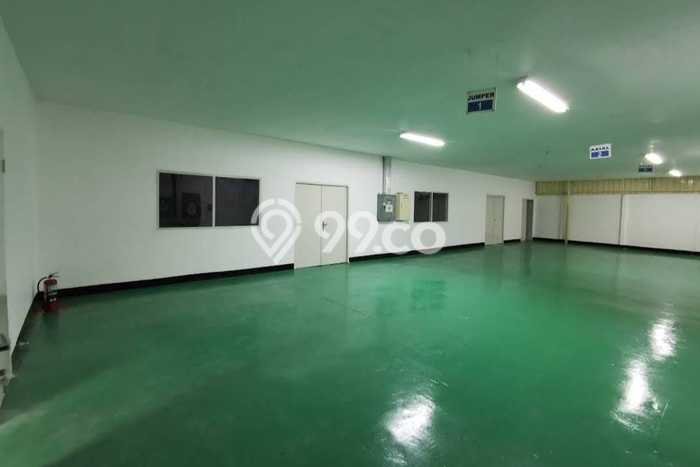 Gudang Dijual di Bekasi LT 1740m2 & LB 2000m2 Lokasi Terbaik! Gudang Dijual di Bekasi LT 1740m2 & LB 2000m2 Lokasi Terbaik!