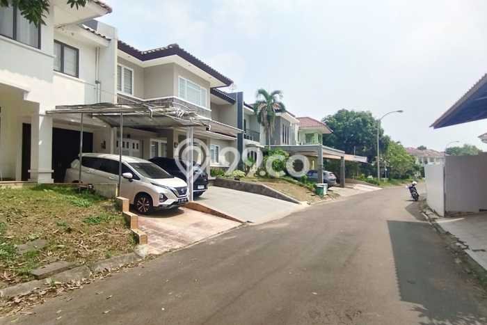 Hunian Elit LB 180m2 Siap Pakai Desain Elegan di BSD, Tangerang Hunian Elit LB 180m2 Siap Pakai Desain Elegan di BSD, Tangerang