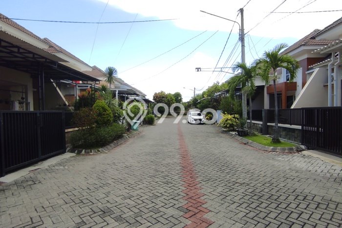 Dijual Rumah Eksklusif 4 KT di Pondok Tjandra, Sidoarjo Dijual Rumah Eksklusif 4 KT di Pondok Tjandra, Sidoarjo