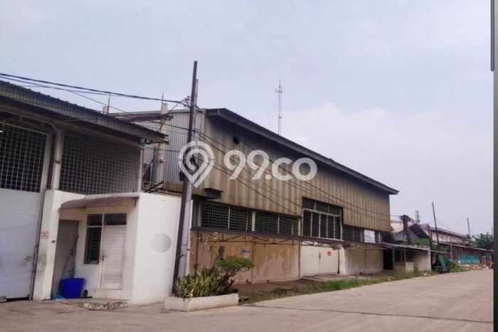 Unit Gudang Dijual di Jakarta Utara LT 1500m2 & LB 1800m2 Unit Gudang Dijual di Jakarta Utara LT 1500m2 & LB 1800m2