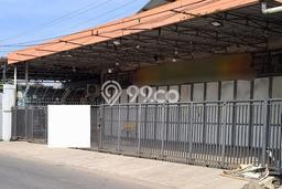 Ruko Disewa di Jakarta Timur dengan LB 400m2 Area Komersial Ramai Ruko Disewa di Jakarta Timur dengan LB 400m2 Area Komersial Ramai