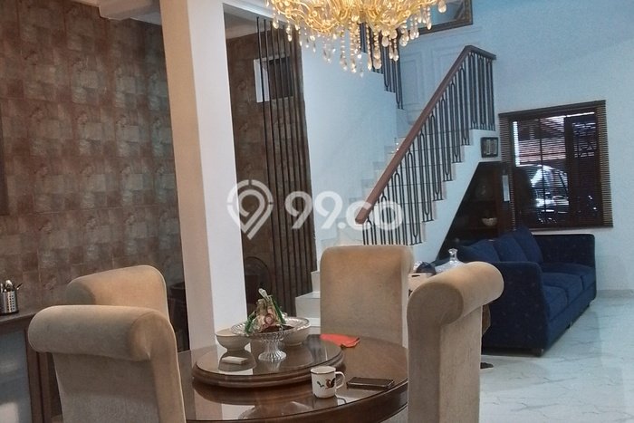 Jual Rumah Luas Elegan Dengan View Cantik di Rempoa, Tangerang Selatan Jual Rumah Luas Elegan Dengan View Cantik di Rempoa, Tangerang Selatan