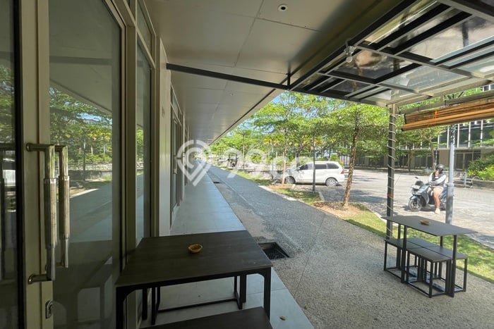 AREA TERSIBUK! Kantor Kawasan , Luas 200m2m², Kawasan Komersial AREA TERSIBUK! Kantor Kawasan , Luas 200m2m², Kawasan Komersial