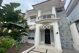 Disewakan! Rumah 7 Kamar Tidur &
4 Kamar Mandi di Batam Centre, Batam Disewakan! Rumah 7 Kamar Tidur &
4 Kamar Mandi di Batam Centre, Batam