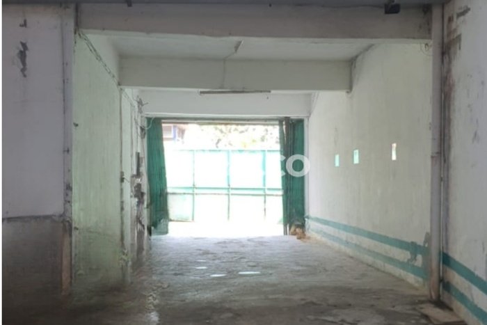 Gudang Disewa di Jakarta Barat dengan LB 2500m2 Area Komersial Ramai Gudang Disewa di Jakarta Barat dengan LB 2500m2 Area Komersial Ramai
