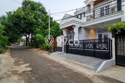 Rumah Mewah Dalam Komplek Di Cinere Pondok Labu.dkt Pusat Bisnis Rumah Mewah Dalam Komplek Di Cinere Pondok Labu.dkt Pusat Bisnis