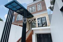 Rumah Mewah Dlm Komplek Di Bintaro, Rempoa, Pondok Pinang,veteran Rumah Mewah Dlm Komplek Di Bintaro, Rempoa, Pondok Pinang,veteran