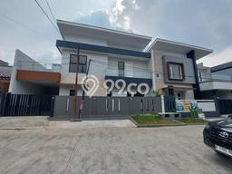 Rumah Baru Dalam Komplek One Gate Di Cinere,dekat Pondok Labu Rumah Baru Dalam Komplek One Gate Di Cinere,dekat Pondok Labu