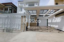 Rumah Baru 2 Lantai Dalam Komplek Deplu Adam Malik Budi Luhur Rumah Baru 2 Lantai Dalam Komplek Deplu Adam Malik Budi Luhur