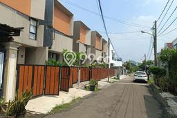 Rumah Baru Dalam Komplek Pondok Cabe Ciputat.nempel Kfc Gaplek Rumah Baru Dalam Komplek Pondok Cabe Ciputat.nempel Kfc Gaplek