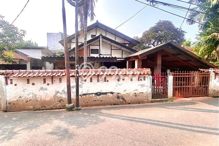 Hunian Nyaman Asri 4 KT Siap Pakai di Veteran Jakarta Selatan Hunian Nyaman Asri 4 KT Siap Pakai di Veteran Jakarta Selatan