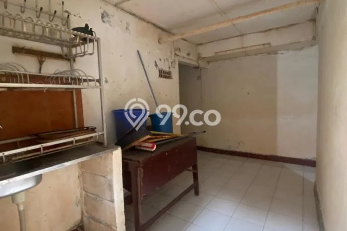 Hunian Nyaman Asri 4 KT Siap Pakai di Veteran Jakarta Selatan Hunian Nyaman Asri 4 KT Siap Pakai di Veteran Jakarta Selatan