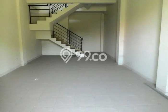 Ruko Dijual di Surabaya LT 57m2 & LB 230m2 Lokasi Terbaik! Ruko Dijual di Surabaya LT 57m2 & LB 230m2 Lokasi Terbaik!