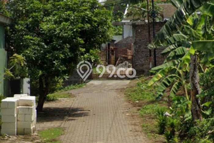 Tanah Dijual Lokasi Gajah Mungkur, Semarang Luas 288m2 Legalitas Aman Tanah Dijual Lokasi Gajah Mungkur, Semarang Luas 288m2 Legalitas Aman