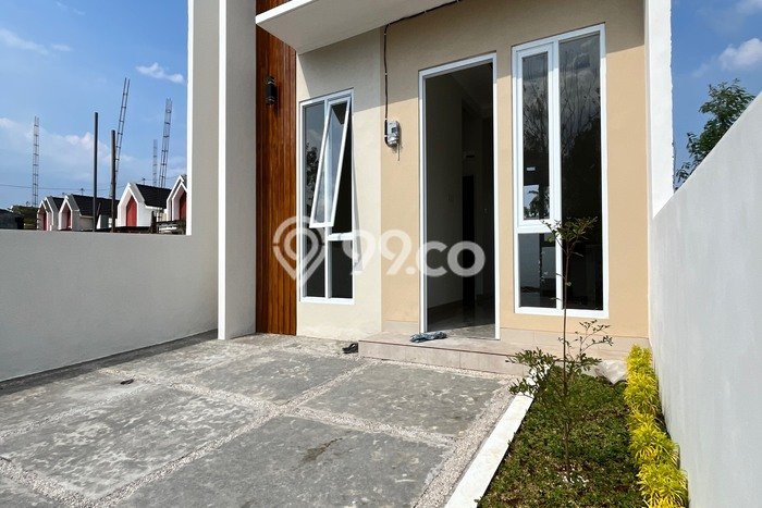 Rumah Strategis Minimalis Lb 45m2 di Pedurungan, Semarang Rumah Strategis Minimalis Lb 45m2 di Pedurungan, Semarang