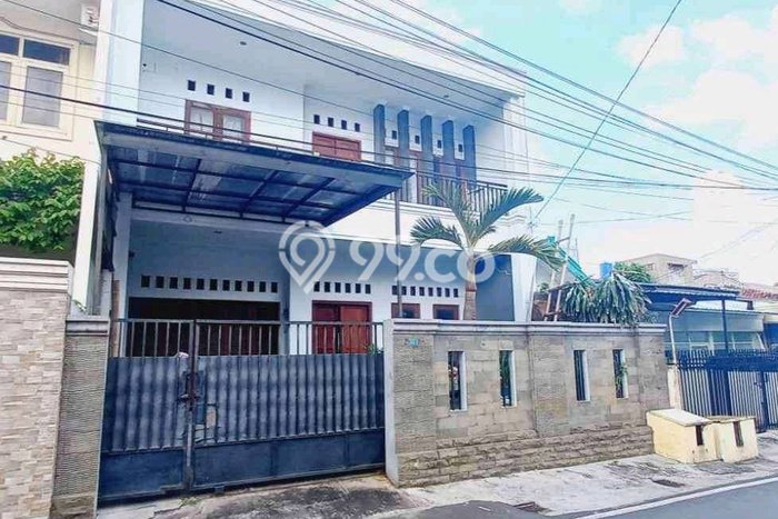 Hunian Mewah LB 285m2 Siap Pakai Desain Elegan di pekunden, Semarang Hunian Mewah LB 285m2 Siap Pakai Desain Elegan di pekunden, Semarang