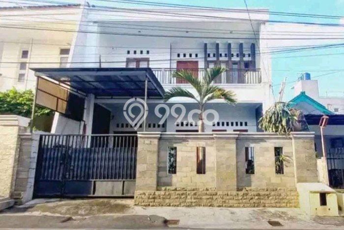 Hunian Mewah LB 285m2 Siap Pakai Desain Elegan di pekunden, Semarang Hunian Mewah LB 285m2 Siap Pakai Desain Elegan di pekunden, Semarang