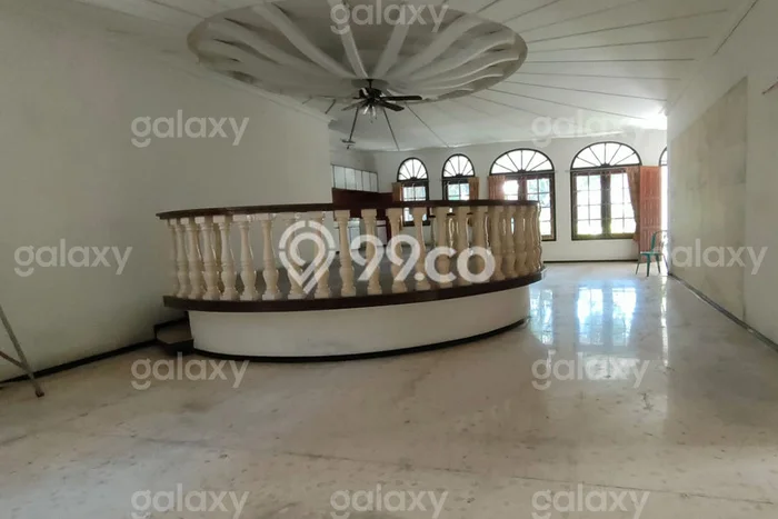 Jarang Ada! Rumah Sewa 6 Kamar Bagus Siap Huni Malang Kota Jarang Ada! Rumah Sewa 6 Kamar Bagus Siap Huni Malang Kota