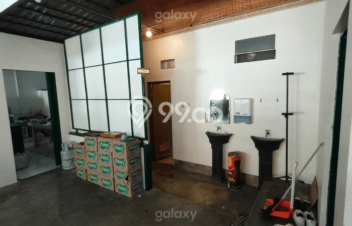 Unit Ruko Disewa Lokasi Lowokwaru, Malang Spesifikasi Luas Bangunan 300m2 Unit Ruko Disewa Lokasi Lowokwaru, Malang Spesifikasi Luas Bangunan 300m2