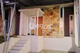 Rumah 2 KT 1 KM LT 80m2m², LB 36m2m² di Banyumanik, Semarang Rumah 2 KT 1 KM LT 80m2m², LB 36m2m² di Banyumanik, Semarang