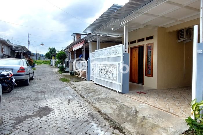 Rumah Minimalis Dijual di Banyuwangi 2 Kamar dengan Luas Tanah 77m2 Rumah Minimalis Dijual di Banyuwangi 2 Kamar dengan Luas Tanah 77m2