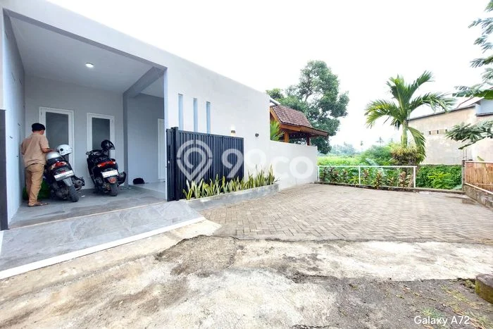 Rumah Sederhana Dijual Lokasi Banyuwangi 2 Kamar dengan LT 120m2 Rumah Sederhana Dijual Lokasi Banyuwangi 2 Kamar dengan LT 120m2