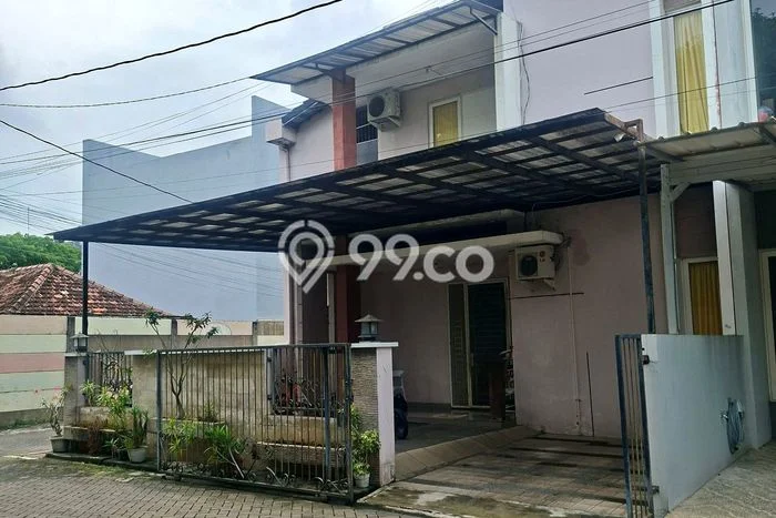 Rumah Modern Cantik 3 KT Bisa Langsung Pindah di Semarang Timur Rumah Modern Cantik 3 KT Bisa Langsung Pindah di Semarang Timur