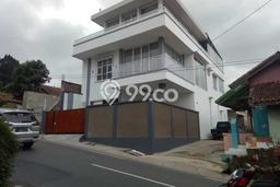 Rumah Strategis Minimalis Lb 350m2 di Cisarua, Bandung Barat Rumah Strategis Minimalis Lb 350m2 di Cisarua, Bandung Barat