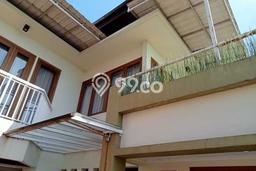 Rumah Mewah LB 400m2 Siap Pakai Desain Elegan di Kota Baru Parahyangan, Bandung Rumah Mewah LB 400m2 Siap Pakai Desain Elegan di Kota Baru Parahyangan, Bandung