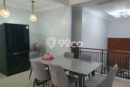 Hunian Elit LB 320m2 Siap Huni Desain Elegan di Setiabudi, Bandung Hunian Elit LB 320m2 Siap Huni Desain Elegan di Setiabudi, Bandung
