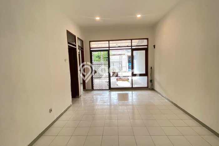 Dijual Rumah Modern 3 KT di Taman Holis Indah, Bandung Dijual Rumah Modern 3 KT di Taman Holis Indah, Bandung