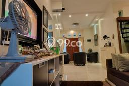 Rumah Modern 3 KT di Sukmajaya Depok Semi Furnished Rumah Modern 3 KT di Sukmajaya Depok Semi Furnished