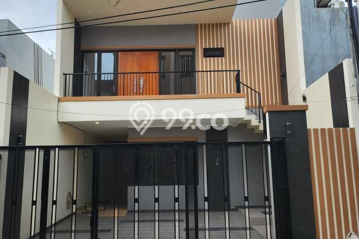 Dijual Rumah Luas Elegan Dengan View Cantik di Muara Karang, Jakarta Utara Dijual Rumah Luas Elegan Dengan View Cantik di Muara Karang, Jakarta Utara