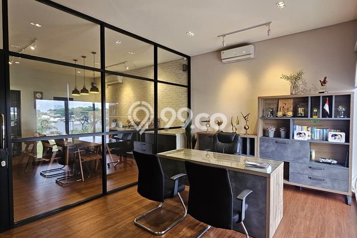 Ruko Dijual di Tangerang LT 65m2 & LB 160m2 Lokasi Terbaik! Ruko Dijual di Tangerang LT 65m2 & LB 160m2 Lokasi Terbaik!