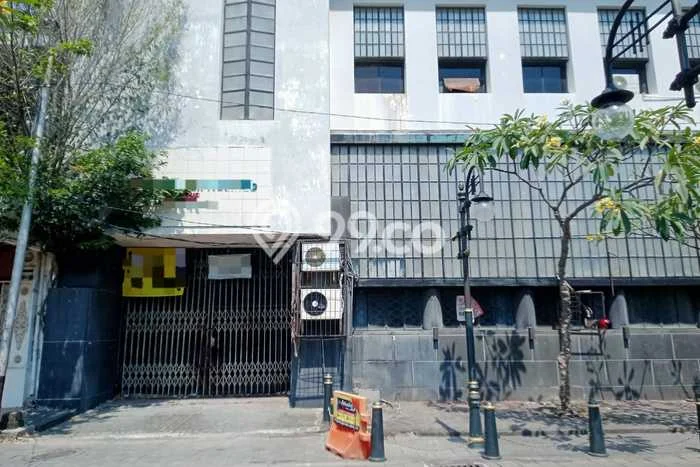 Unit Kantor Disewa Lokasi Semarang Utara, Semarang Spesifikasi Luas Bangunan 1700m2 Unit Kantor Disewa Lokasi Semarang Utara, Semarang Spesifikasi Luas Bangunan 1700m2