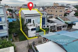 Rumah Modern 3 KT LT 166m2 di Nagoya Rumah Modern 3 KT LT 166m2 di Nagoya