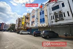 Unit Ruko Dijual di Batam LT 75m2 & LB 225m2 Unit Ruko Dijual di Batam LT 75m2 & LB 225m2